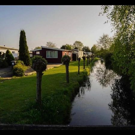 Cozy Chalet In Opmeer Near Amsterdam And Beach Dış mekan fotoğraf