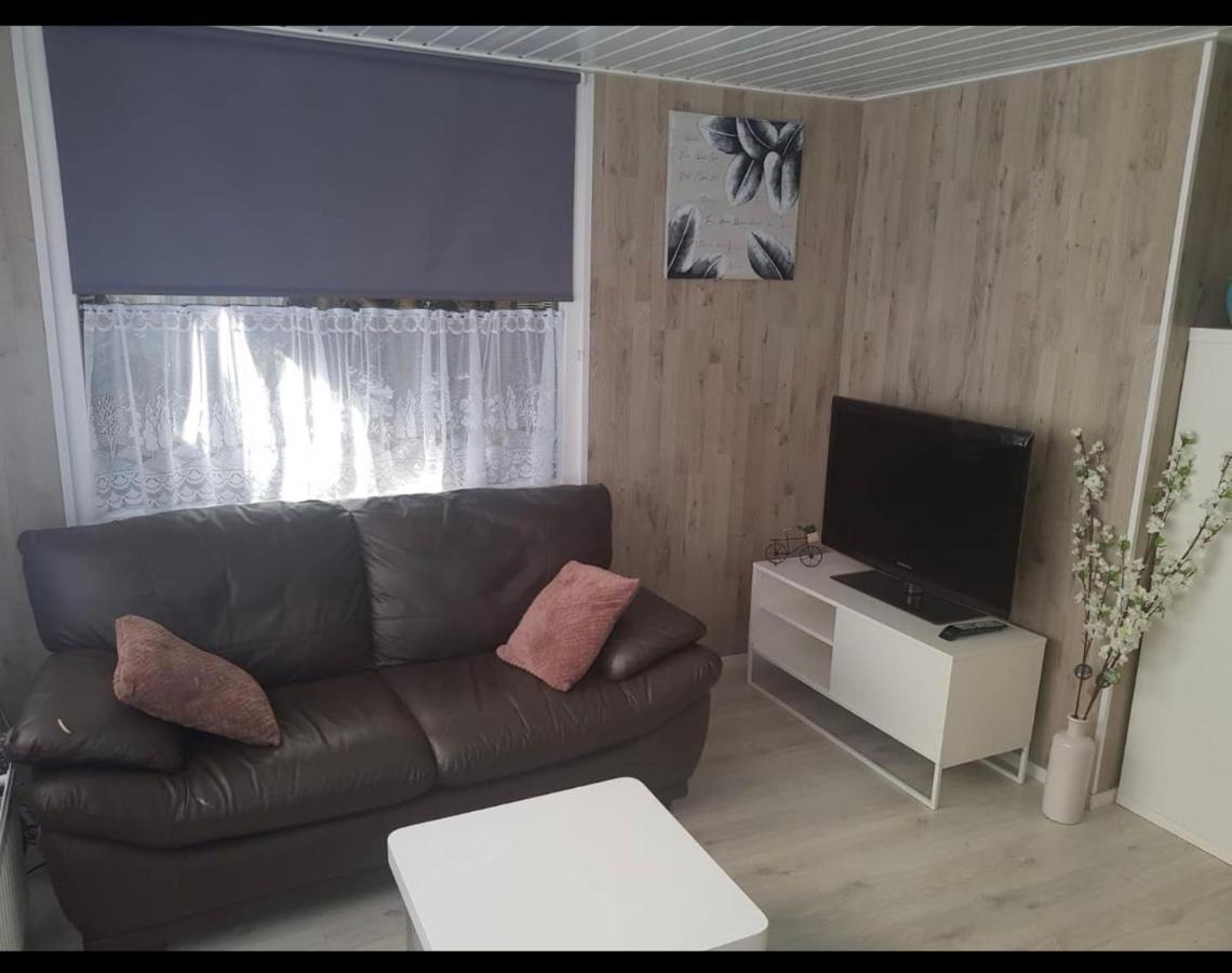 Cozy Chalet In Opmeer Near Amsterdam And Beach Dış mekan fotoğraf