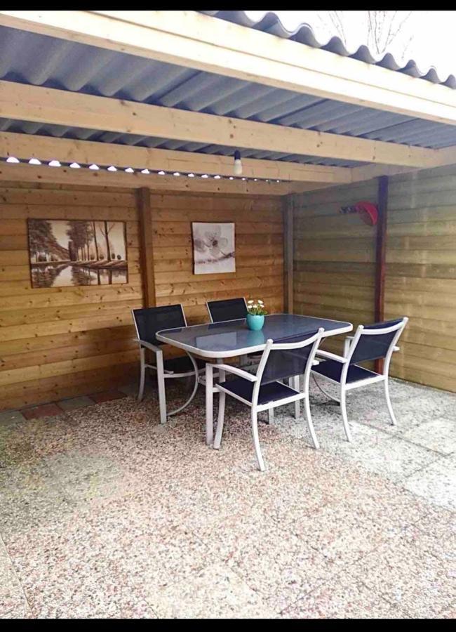 Cozy Chalet In Opmeer Near Amsterdam And Beach Dış mekan fotoğraf